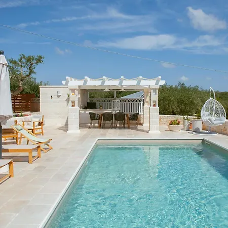 Holiday Home Cosimo Locorotondo Exterior photo